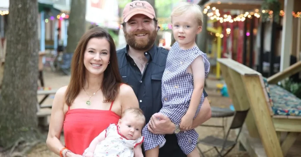 Is Alexandria Hoff married? Husband, dating history, and relationship status