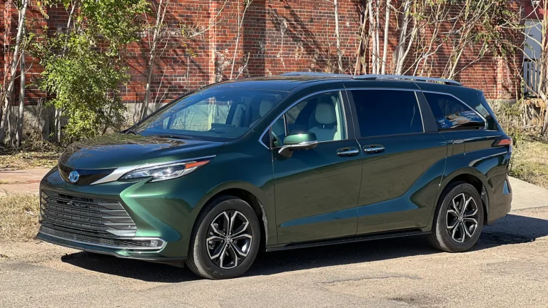 2025 Toyota Sienna